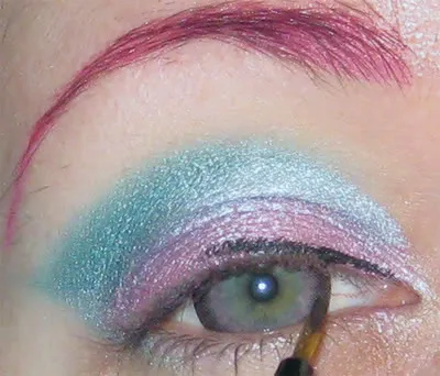 Step Eight Hooded Eye Tutorial