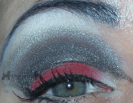 Urban Decay 24/7 Glide-On Shadow Pencils Review