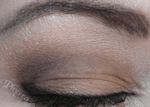 Urban Decay Naked 2 and Faint Urban Decay Naked 2 and Faint