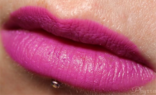 Bite Beauty Matte Crème Lip Crayon Grape Swatch