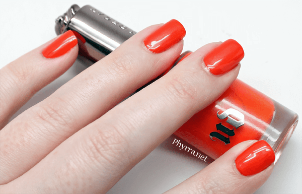 Uban Decay Bang Nail Color Swatch Review