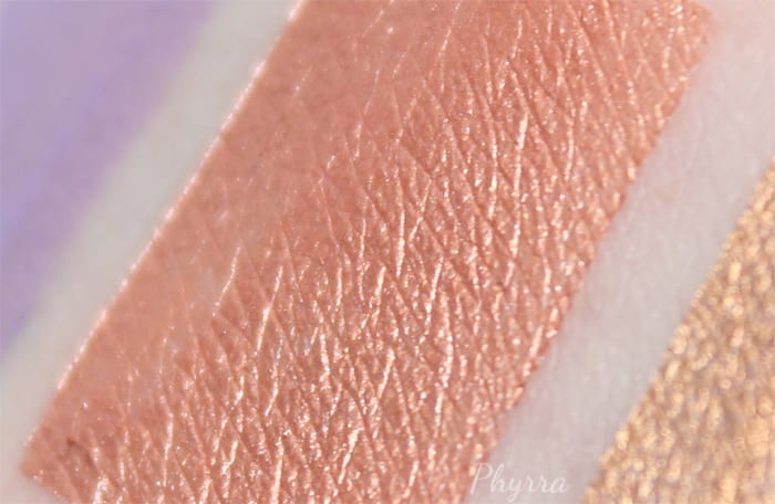 Darling Girl Wonder Wand Honey Cake Swatch