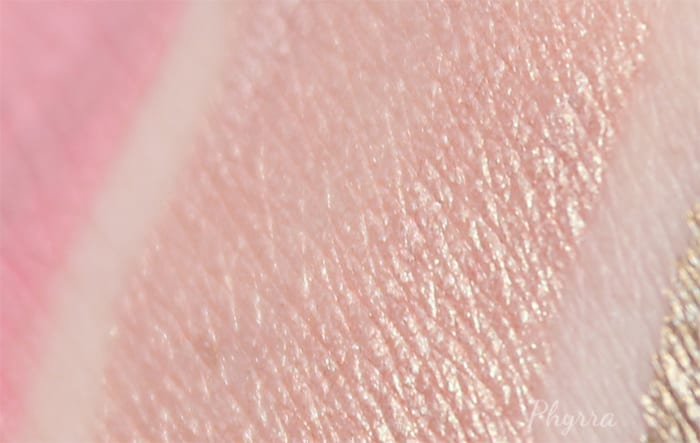 Darling Girl Wonder Wand Ms Muffett Swatch