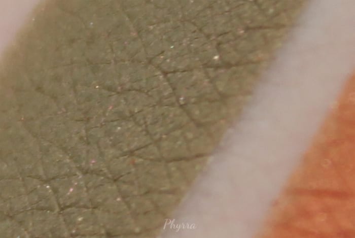 Hello Waffle Of The Glinting Helmet Swatch