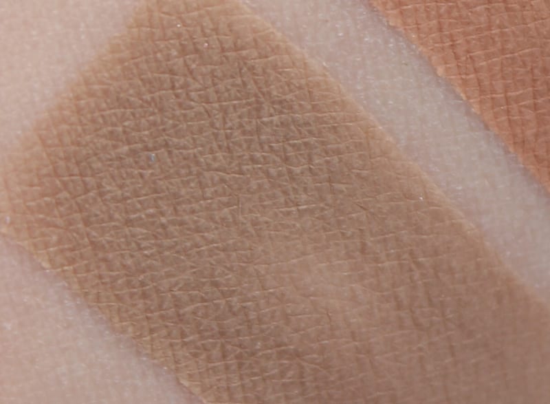 Aromaleigh Carriola swatch