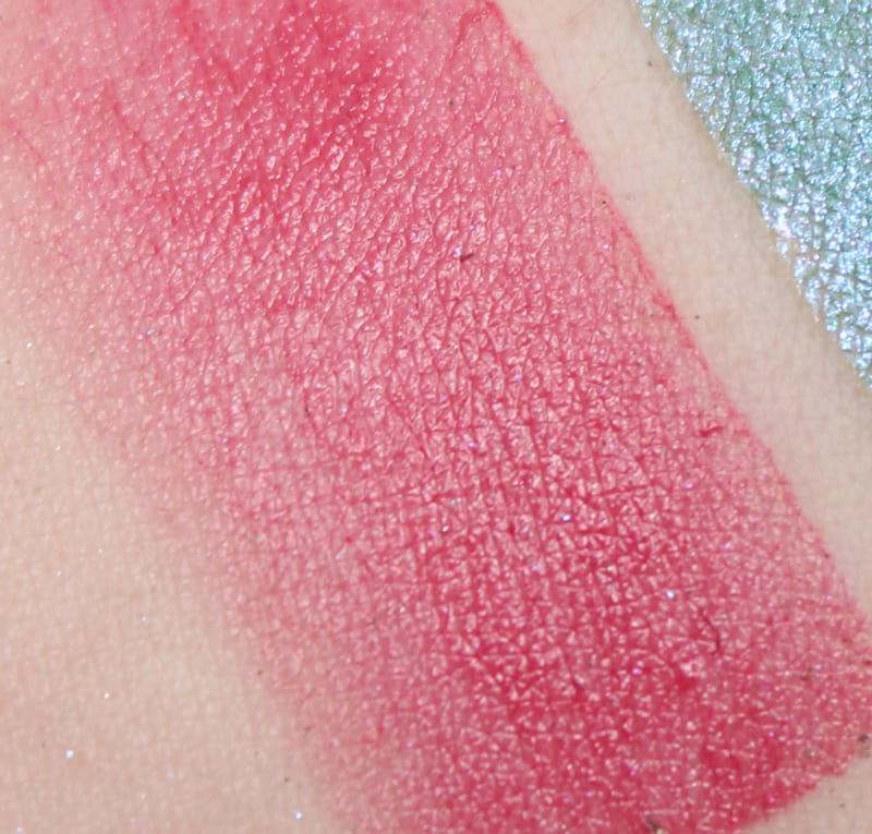 Aromaleigh Dicentra formosa swatch