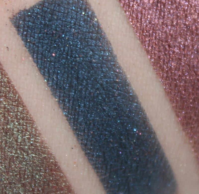 Aromaleigh Gaasyndietha swatch