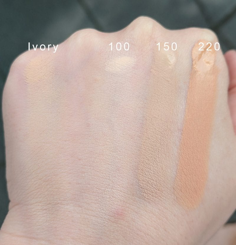 Fenty Beauty Pro Filt’r Soft Matte Longwear Foundation - photo taken in direct natural light on an overcast afternoon around 4pm