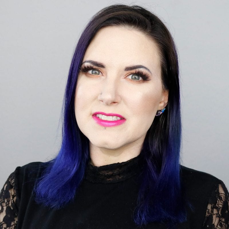 Wearing Idun Minerals Nordic Veil Jorunn Foundation