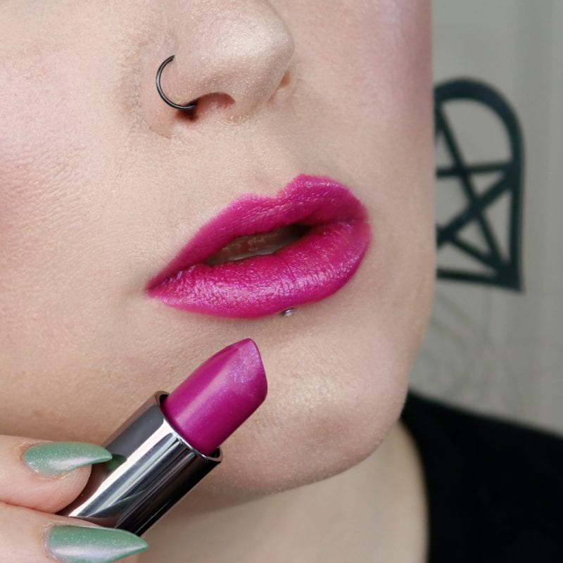 Urban Decay Vice Lipstick in Heartache lip swatch
