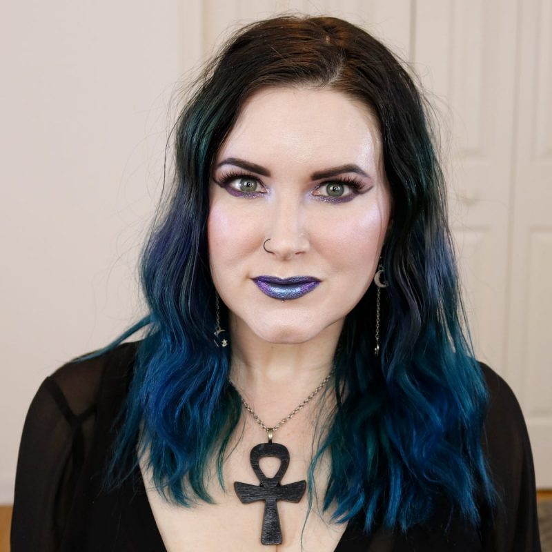 Gothic Clothing: How to Build a Goth Wardrobe