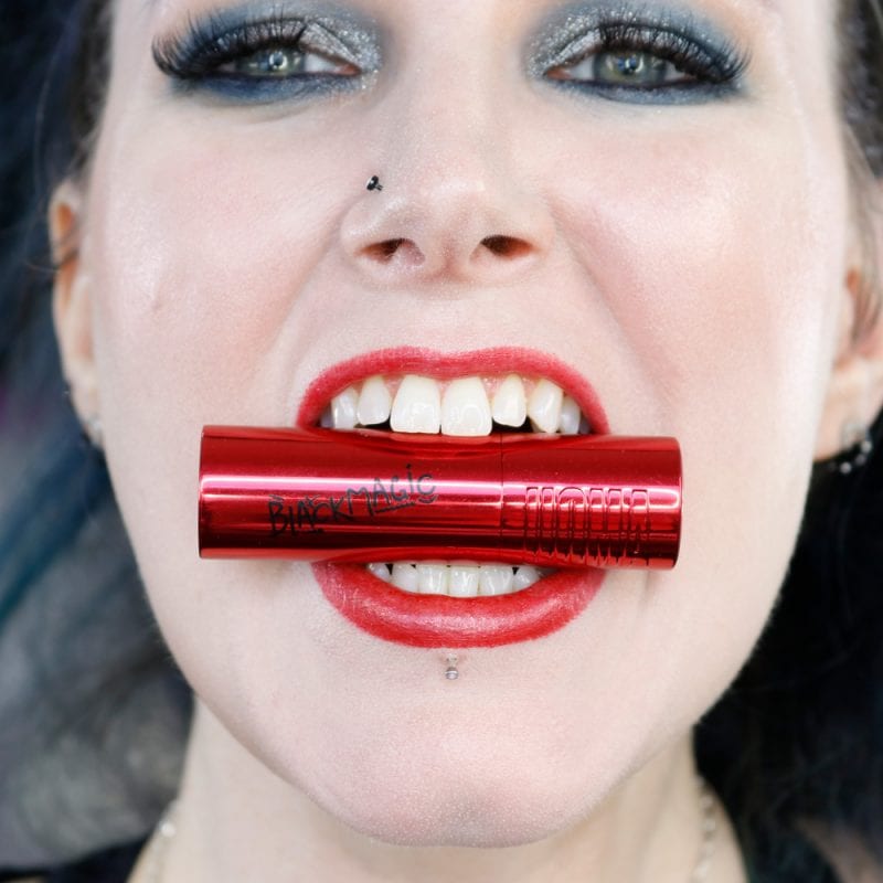 Uoma Beauty Black Magic Metallic Shine Lipstick in On Fire swatches on very fair skin