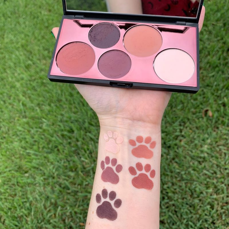 Elcie Cosmetics Minimalist Mauves Eyeshadow Palette Swatches on Pale Skin