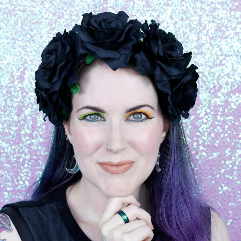 JD Glow Liquid Multichromes Look