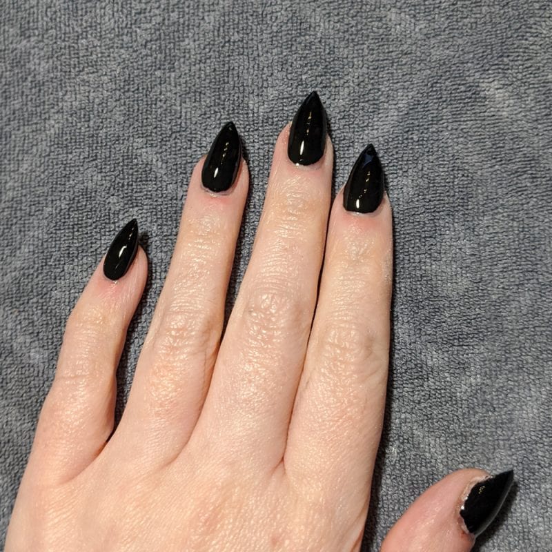 Holo Taco One Coat Black Stiletto Mani