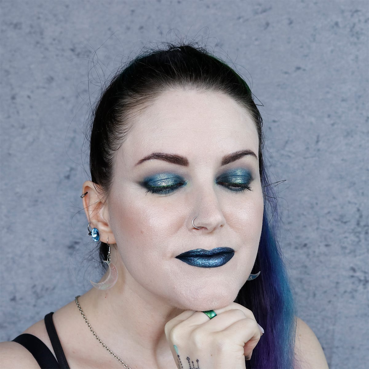 Cozzette Dioptase Look