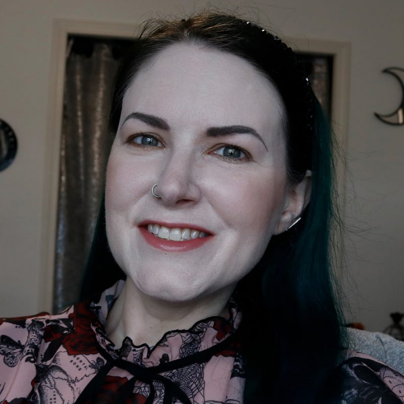 Good Apple Skin-Perfecting Foundation Balm in Light 002 Day 1 Wear Test