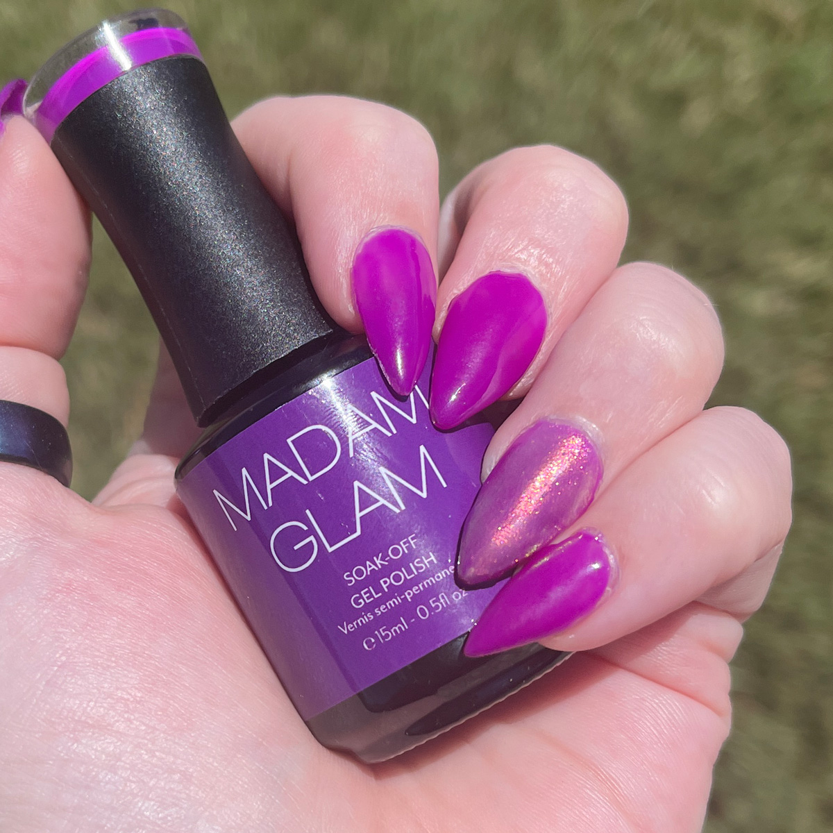 Madam Glam Hear Me Roar! Mani