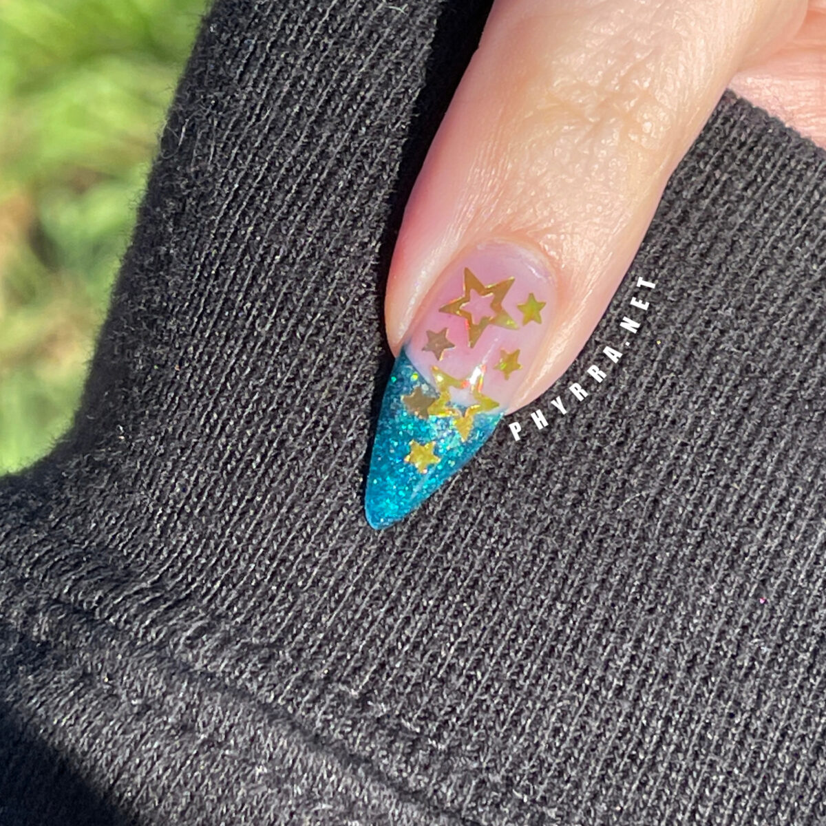 Holographic Stars and French tip
