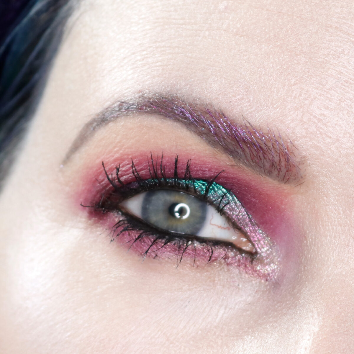 Hooded Eyes Mattes and Multichrome makeup