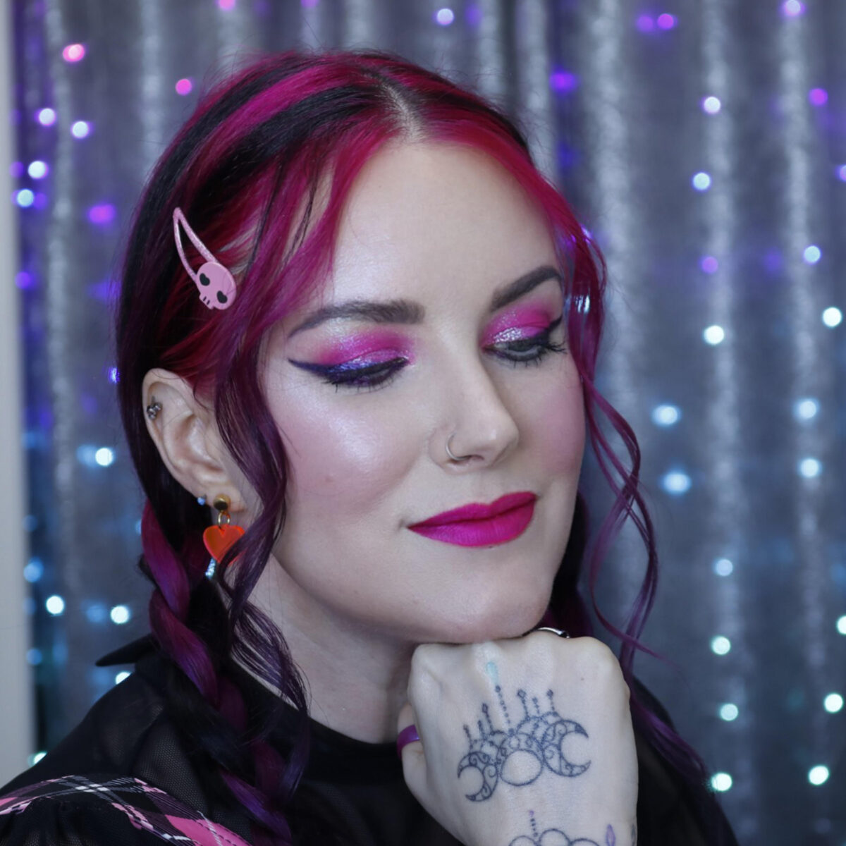 Neon Pink Sanriocore Kuromi makeup