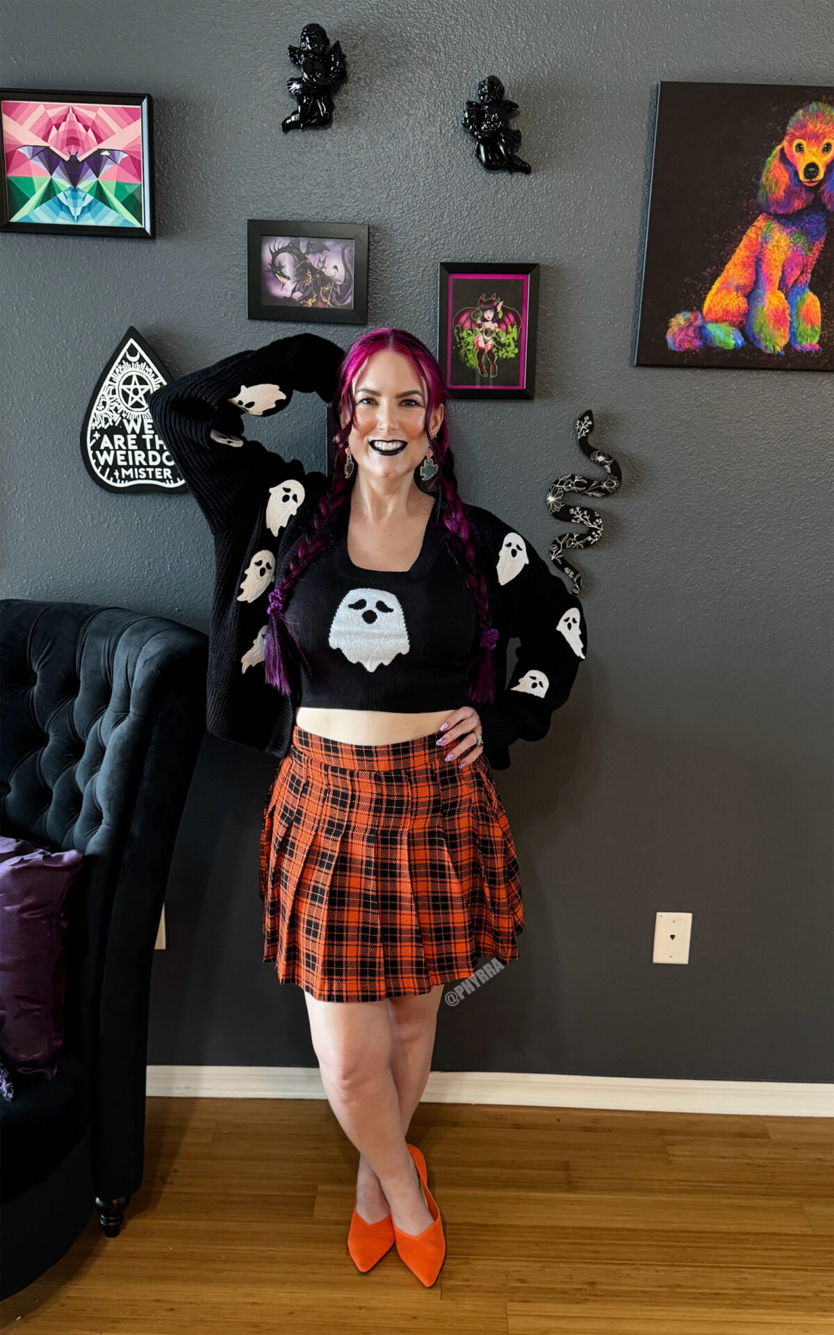 Cordelia is wearing Autumn Fall Halloween Fashion from Hot Topic with ghosts on it