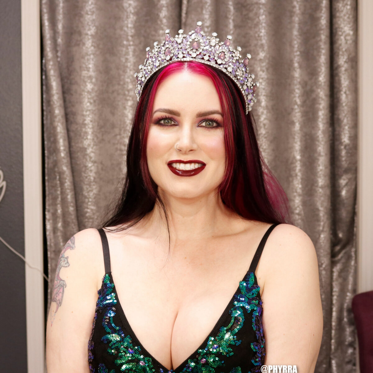 Purple Eleanor Tiara from SWEETV Crowns review