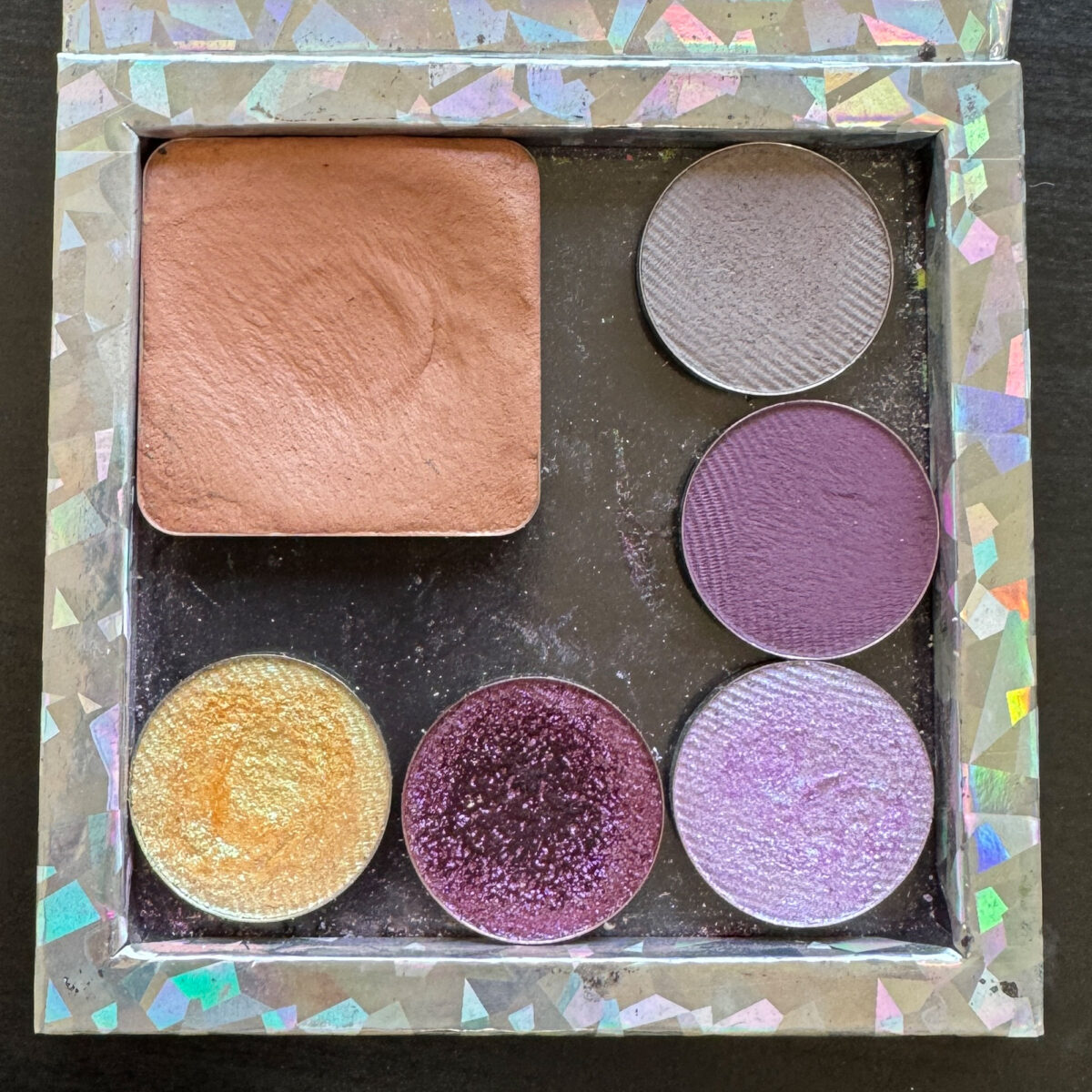 Singles Eyeshadow Palette