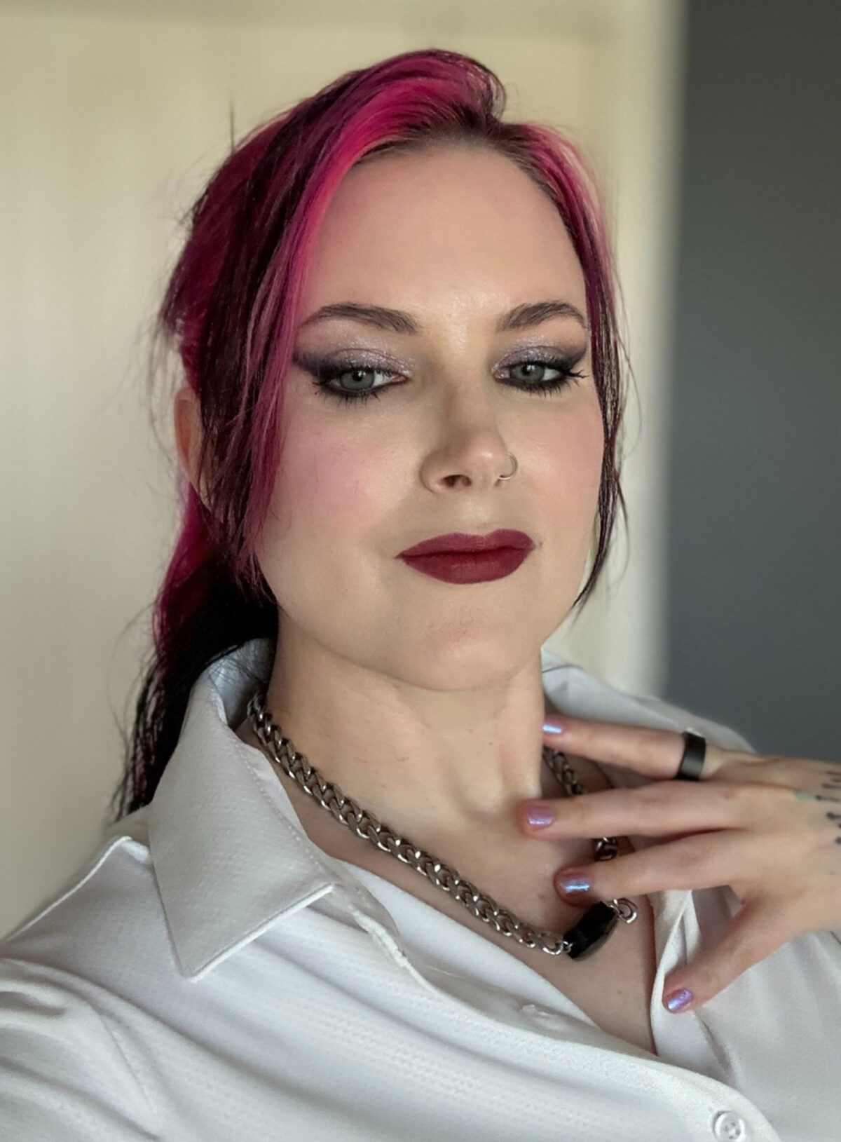 Smokey Eyes Tutorial by Cordelia Frost